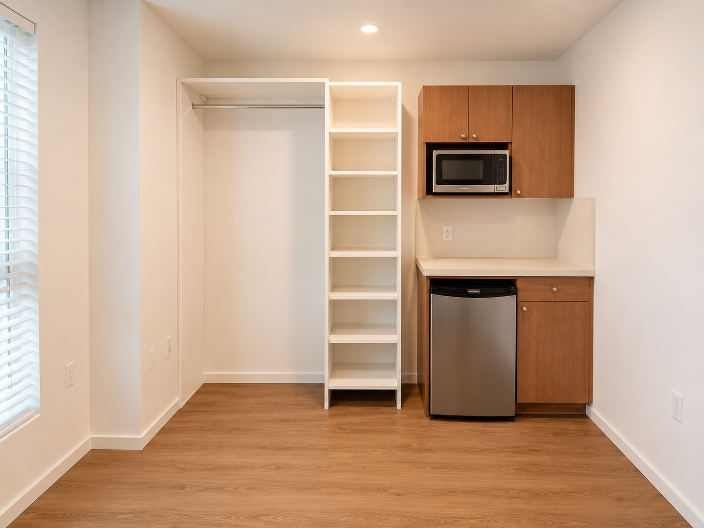 Kirkland Apartment: 450 Central Way