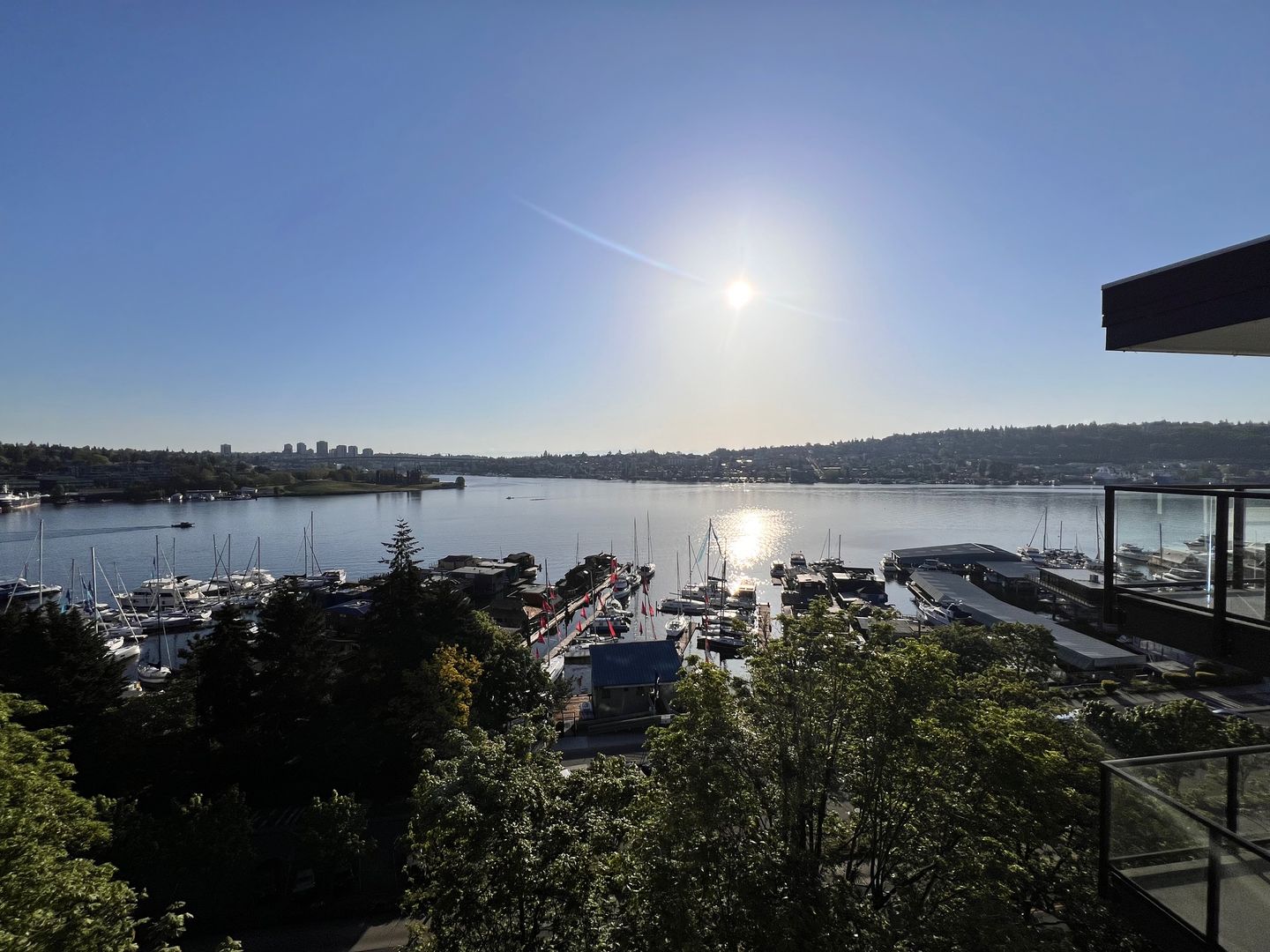 Seattle Apartment: 2442 8th Ave N