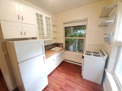 North Capitol Hill Corner Studio - $1,500/Month – photo 1