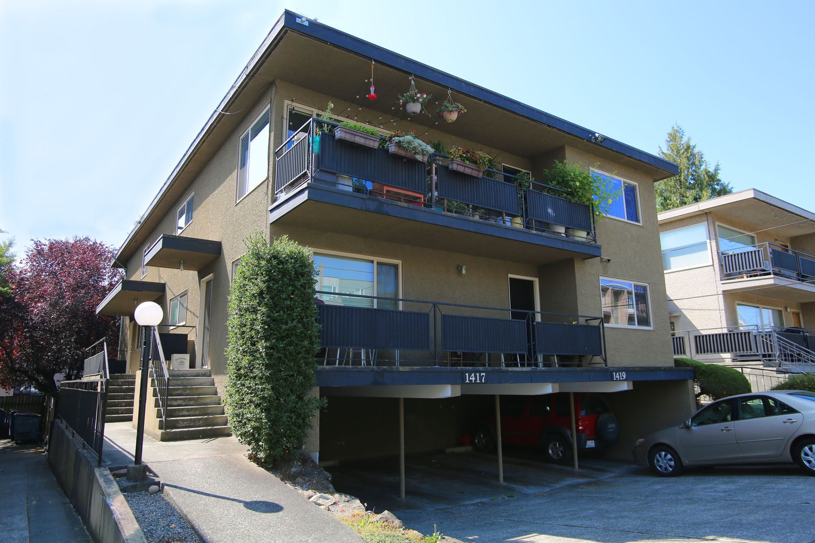 Seattle Apartment: 1417 NW 64th  St