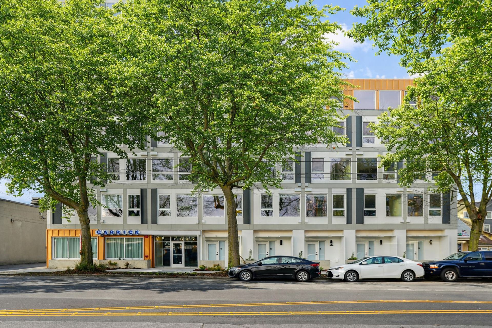 Seattle Apartment: 1140 NW Market St