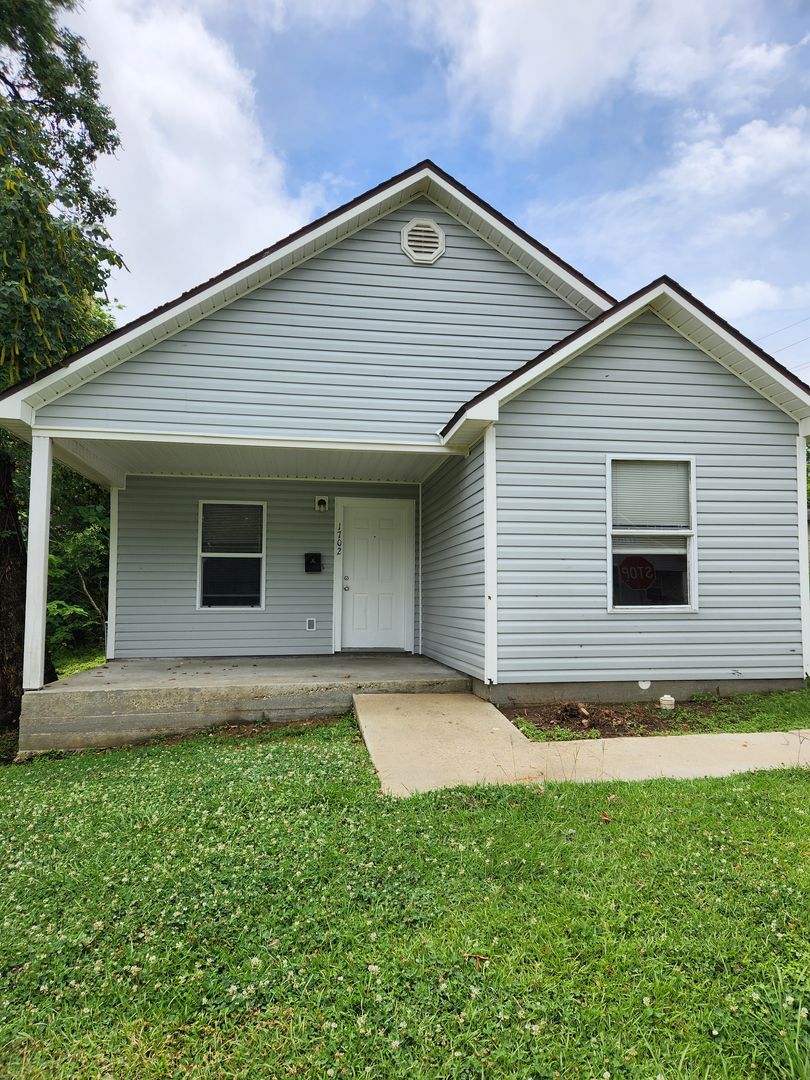 Baton Rouge House: 1702 Terrace Avenue