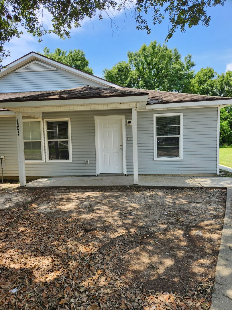 Baton Rouge House: 5423B Banyan Trace Drive
