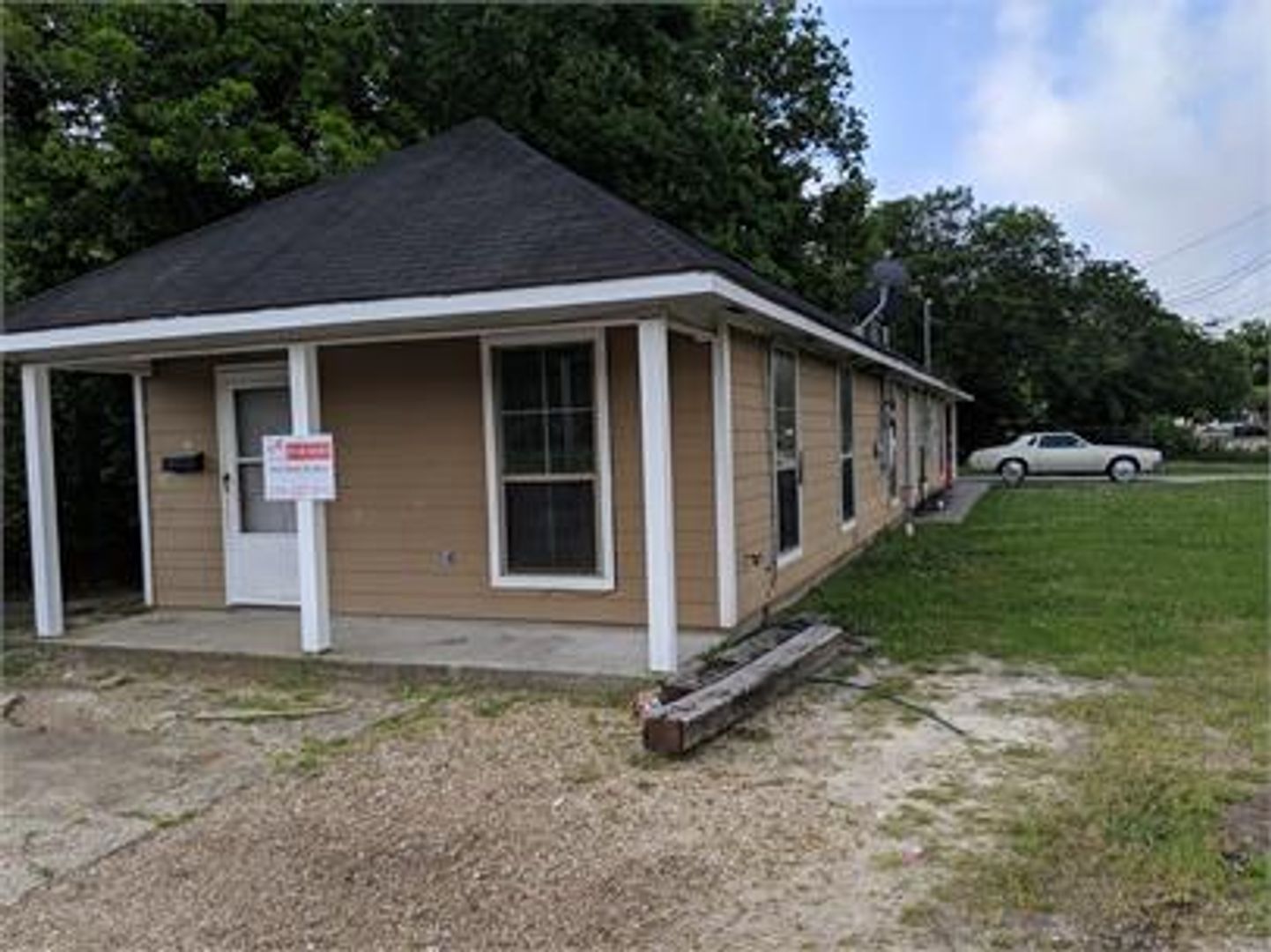 Baton Rouge House: 2606 Weller Avenue