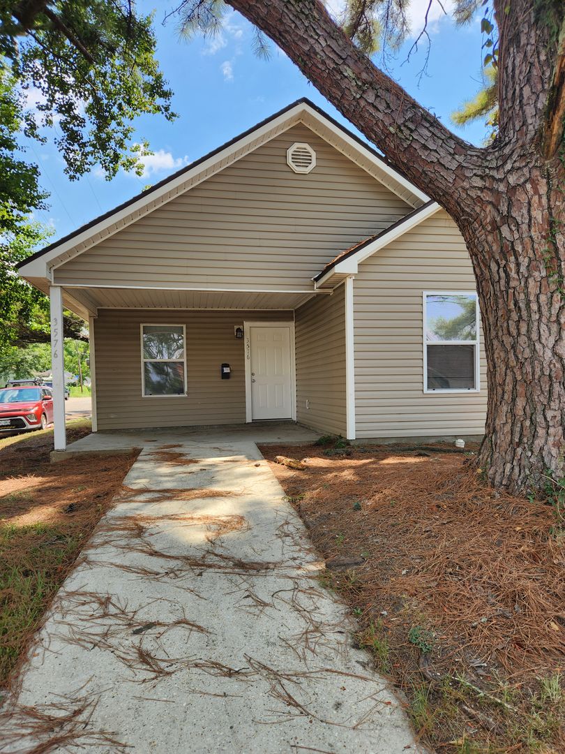 Baton Rouge House: 3576 North Street