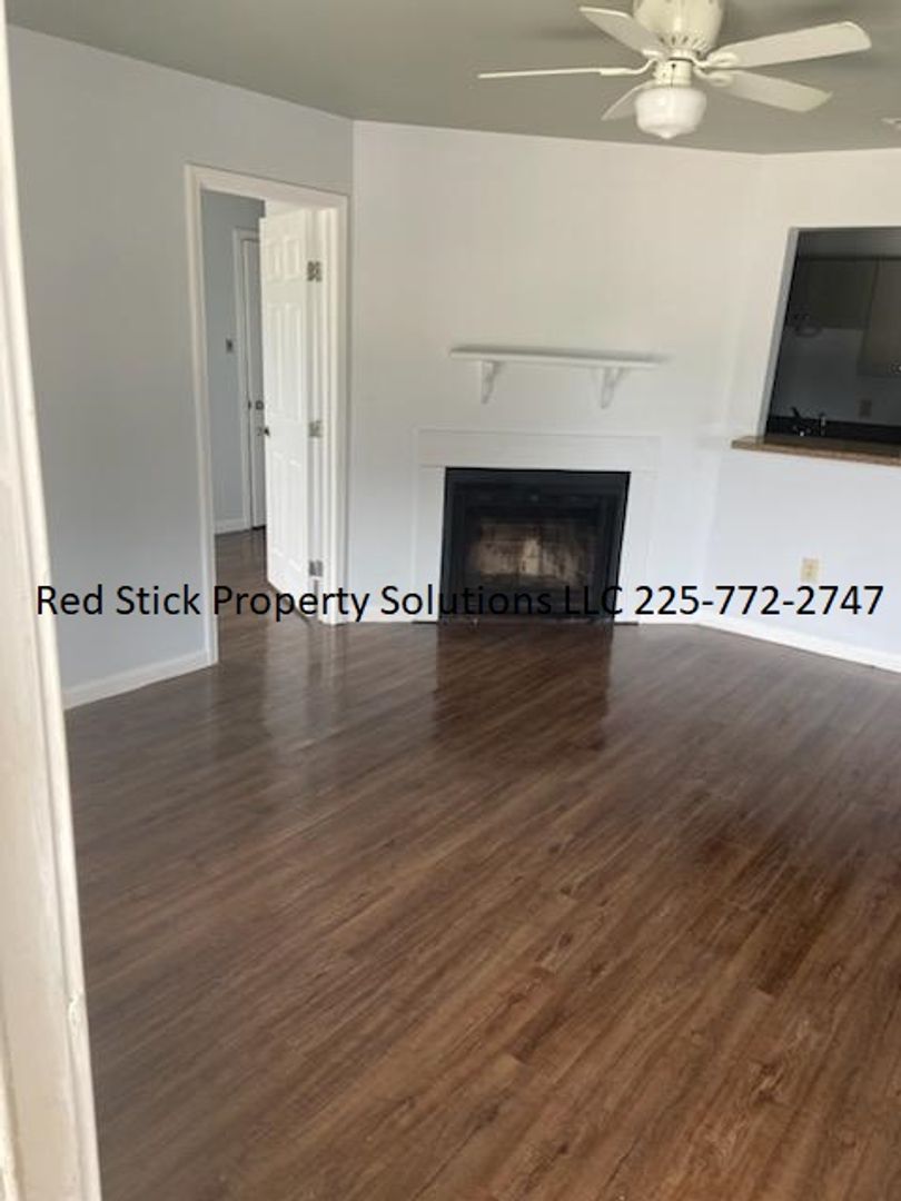 Baton Rouge Apartment: 824 Hammond Manor Dr