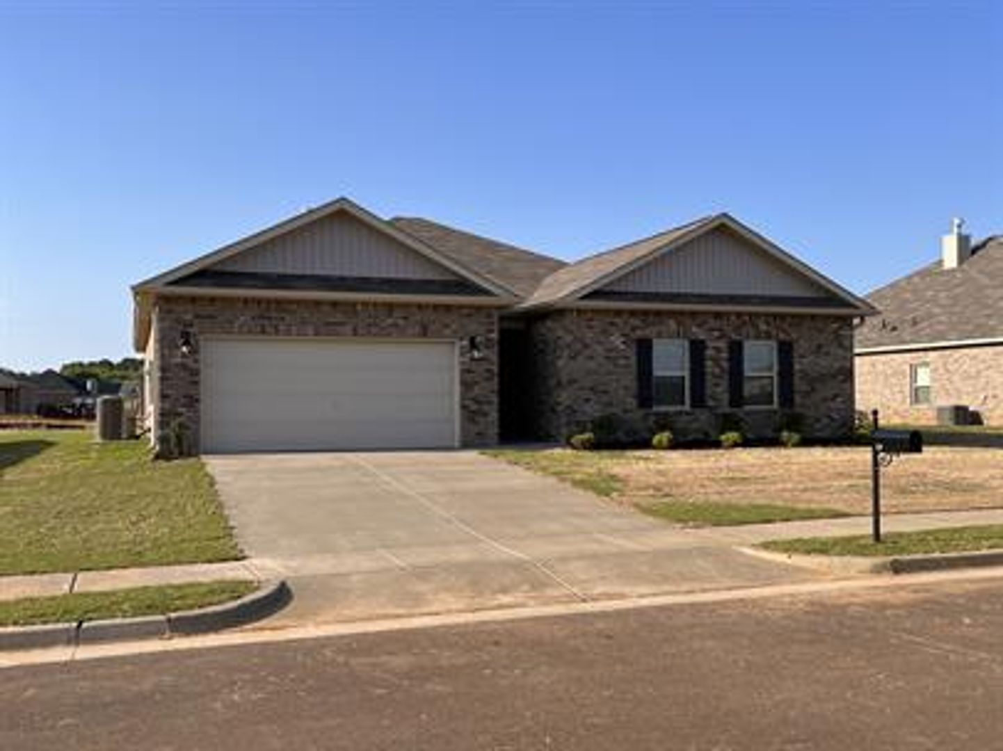 Meridianville House: 119 Arctic Fox Trail