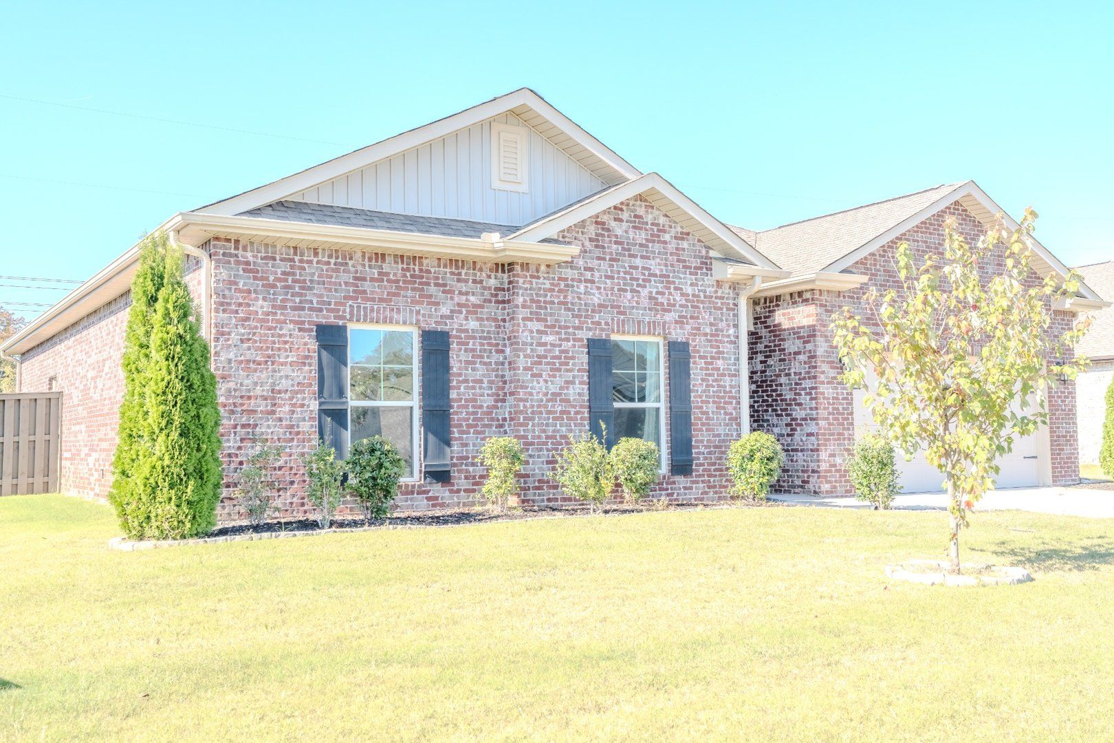 Athens House: 14145 Lannister Lane