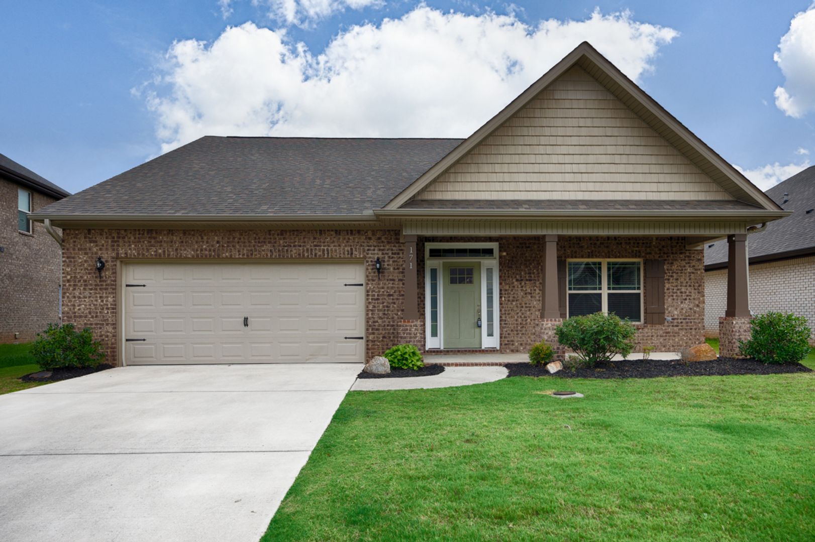 Huntsville House: 171 Kingswood Drive