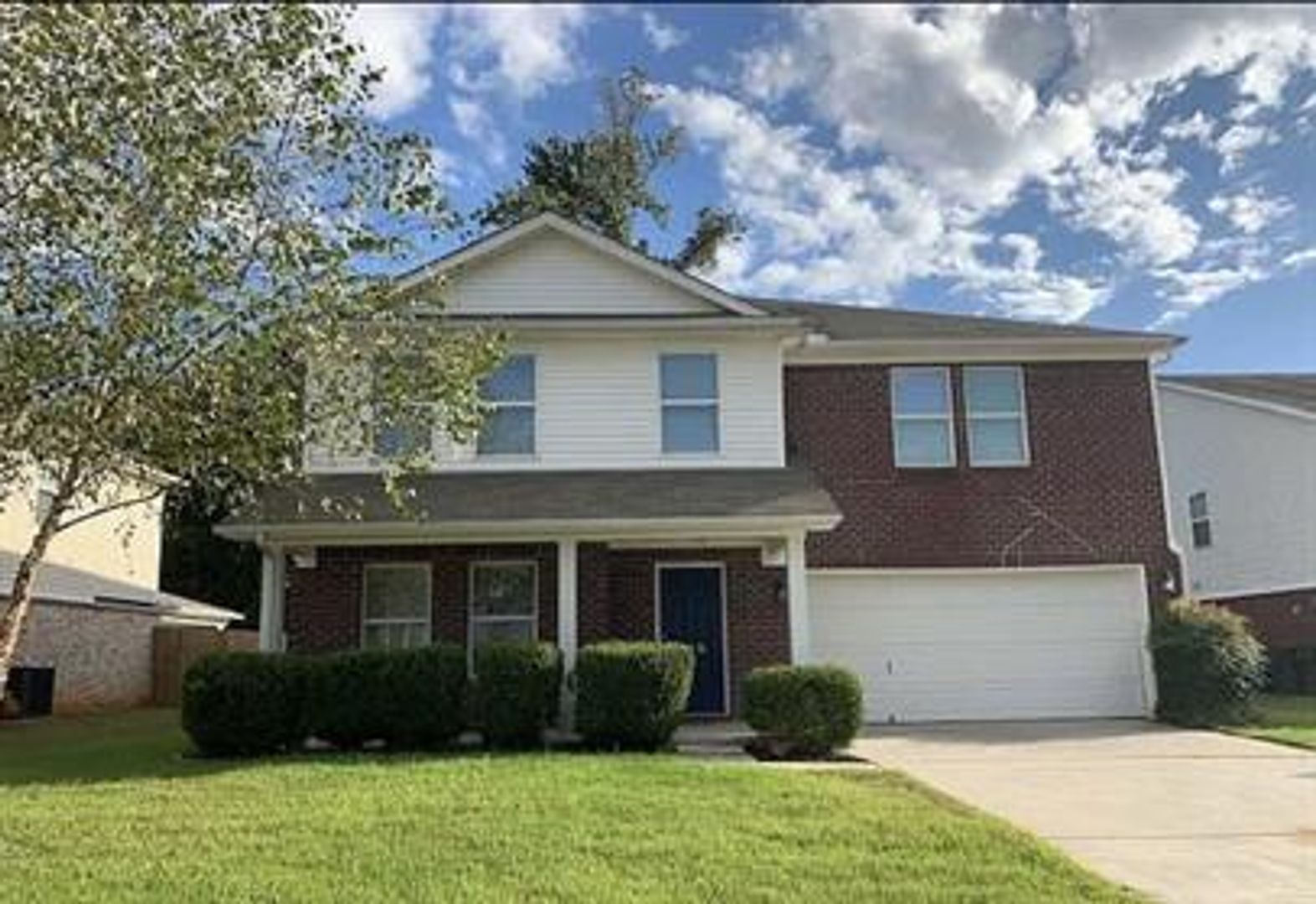 Madison House: 215 Millbury Court