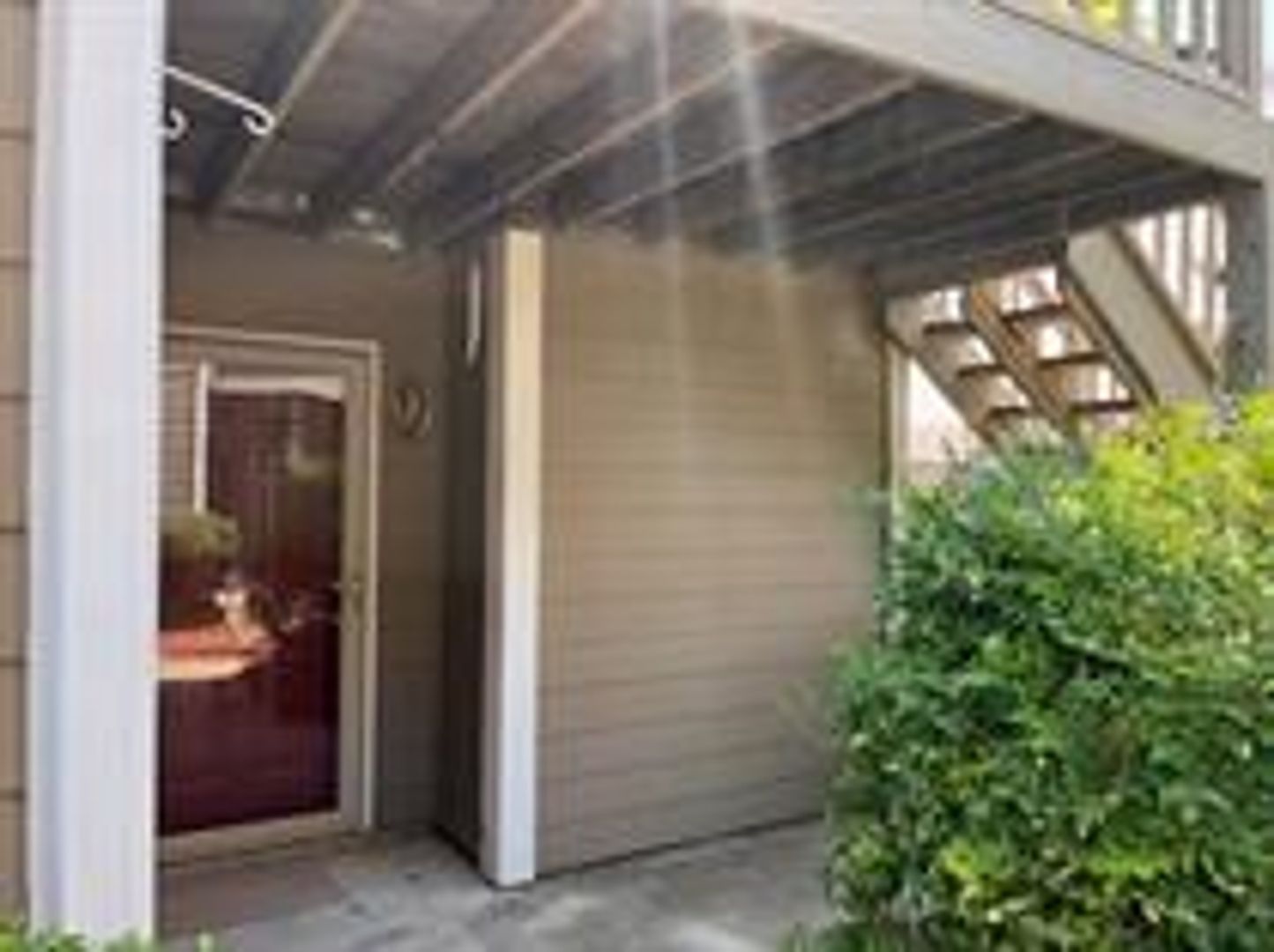 Madison Condo: 260 Waters Edge Lane