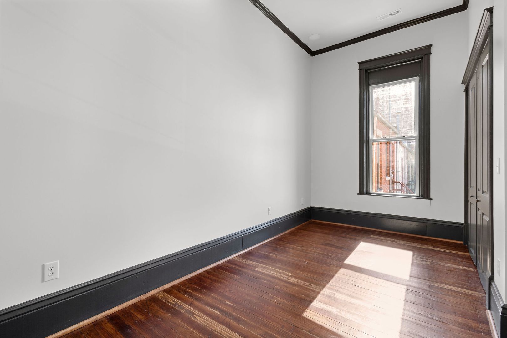 Decatur Apartment: 719 Bank St NE