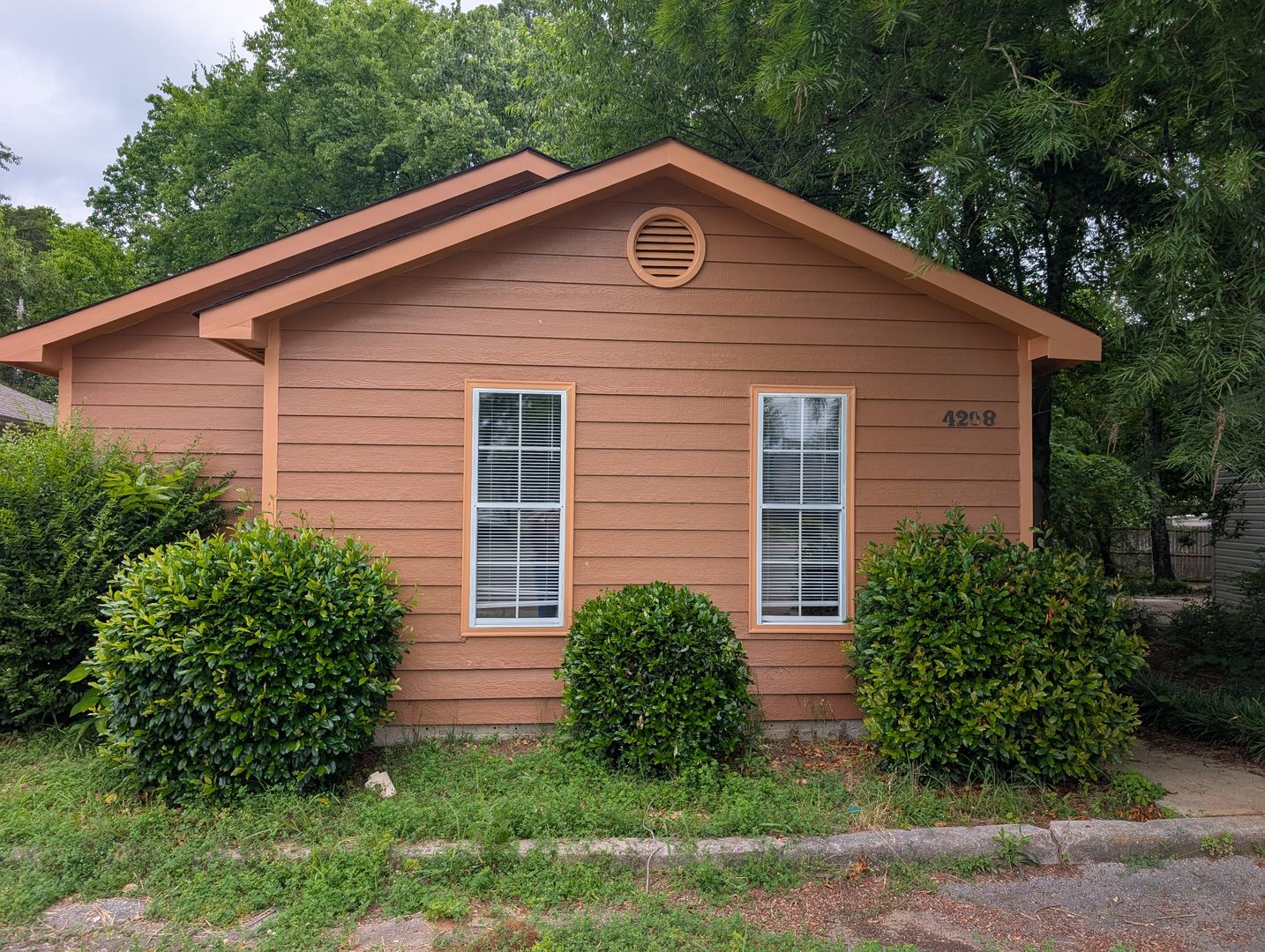 Huntsville House: 4208 Chalet Circle Northwest
