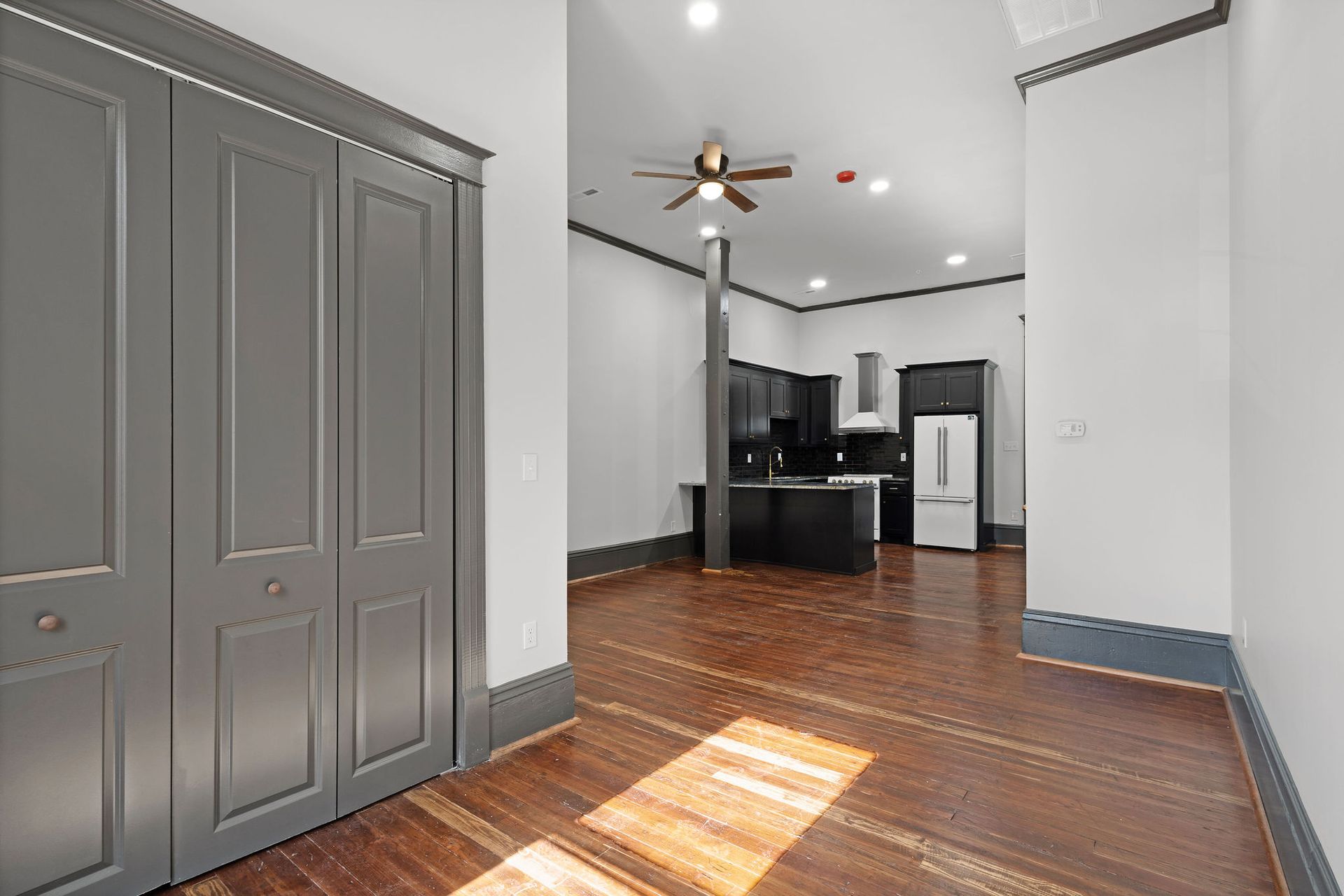 Decatur Apartment: 719 Bank Street NW