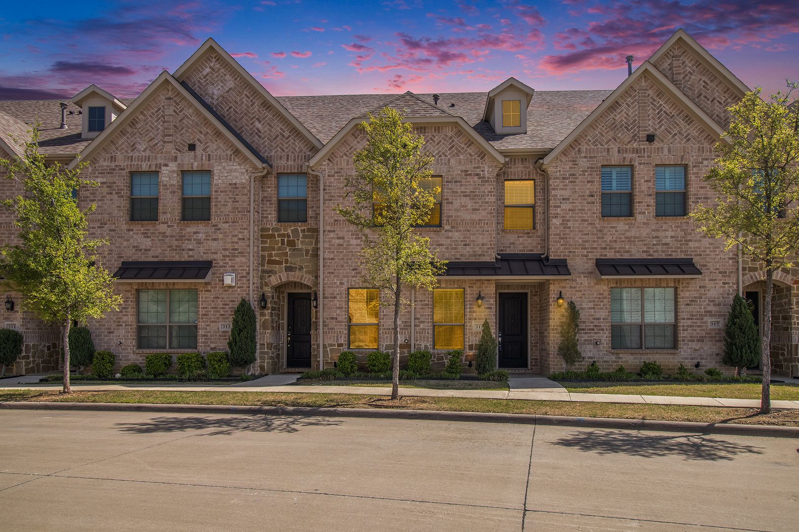 Lewisville Townhome: 315 Ferndale Dr.