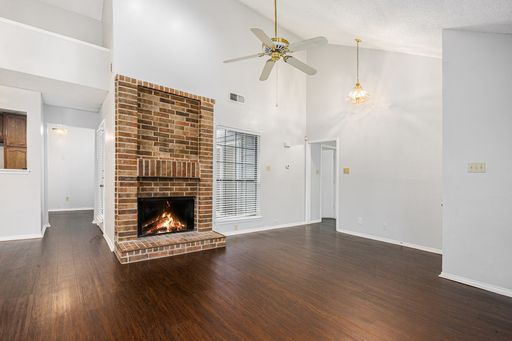 Outskirts West Fort Worth Home Available! – photo 1