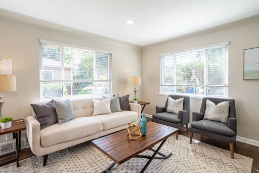Recently Renovated 1BD townhome in Wash Park | Move-in Ready! | Corner Unit – photo 1