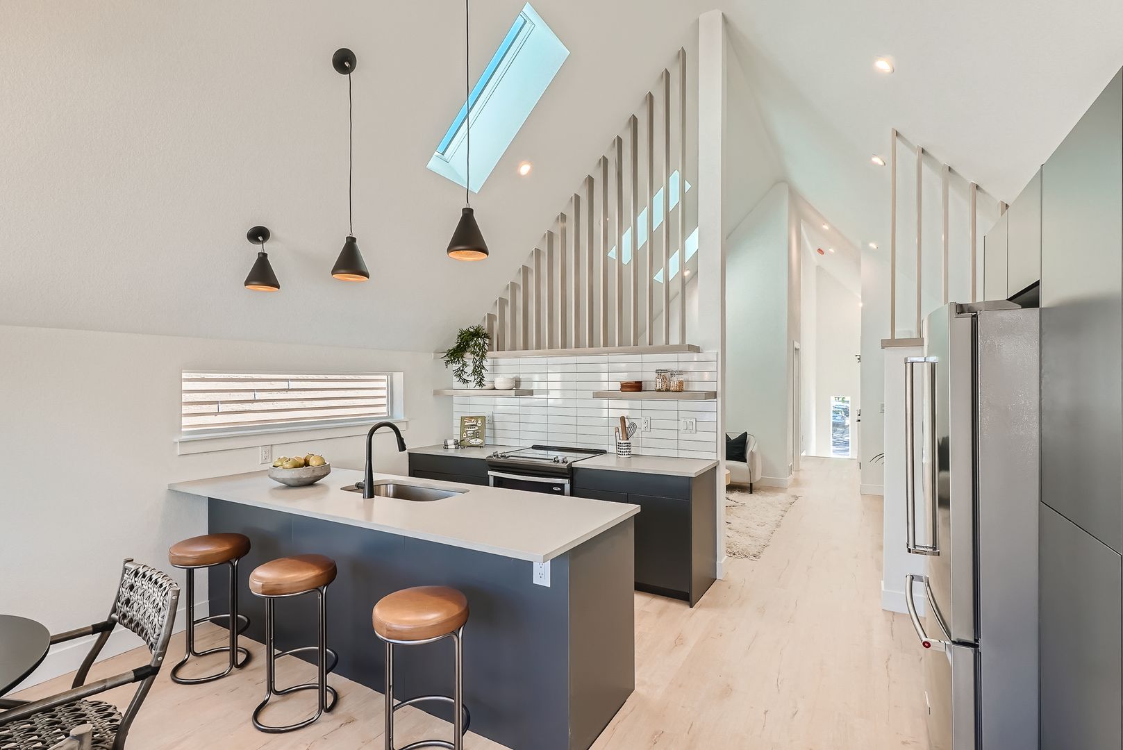 Lite Homes- 1101 4 of 12