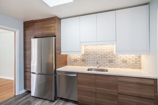 Recently Renovated 1BD townhome in Wash Park | End Unit – photo 1