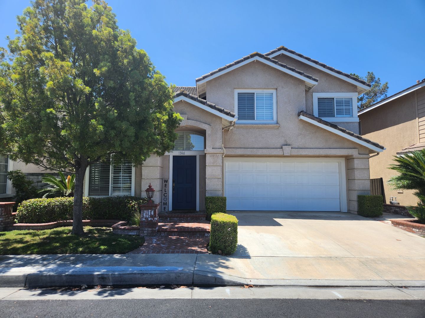 Orange House: 1316 East Sedona Drive