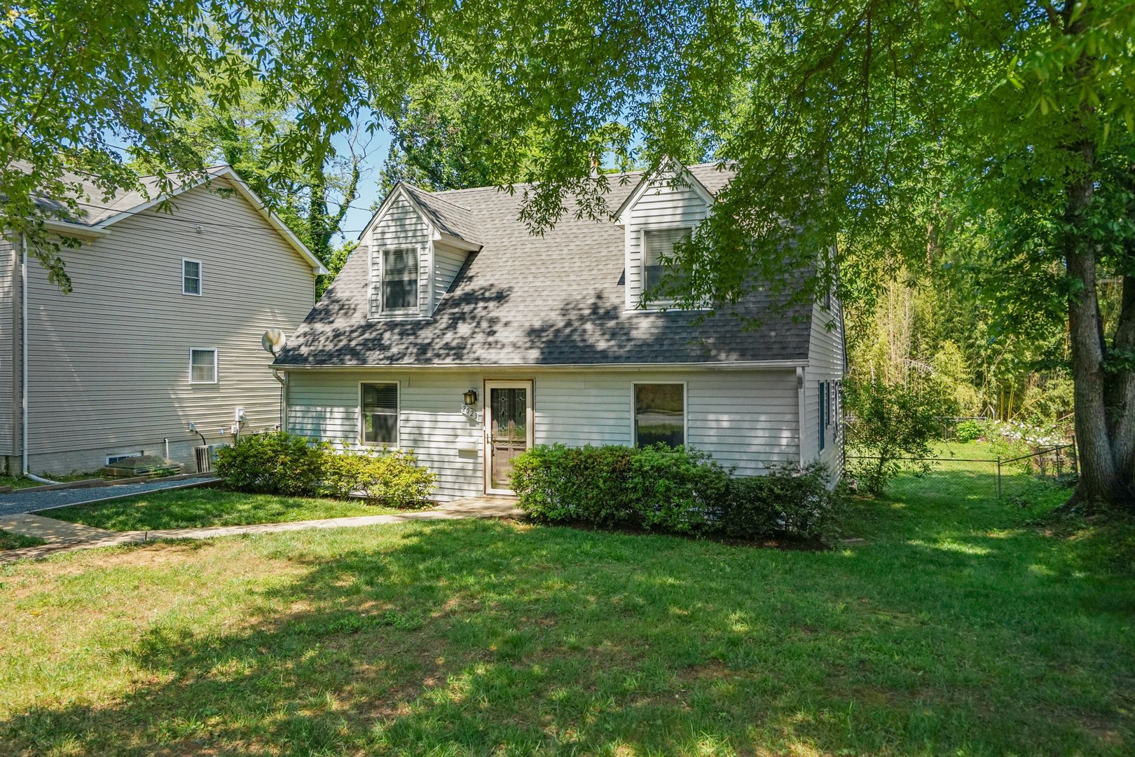 Falls Church House: 2023 Griffith Rd
