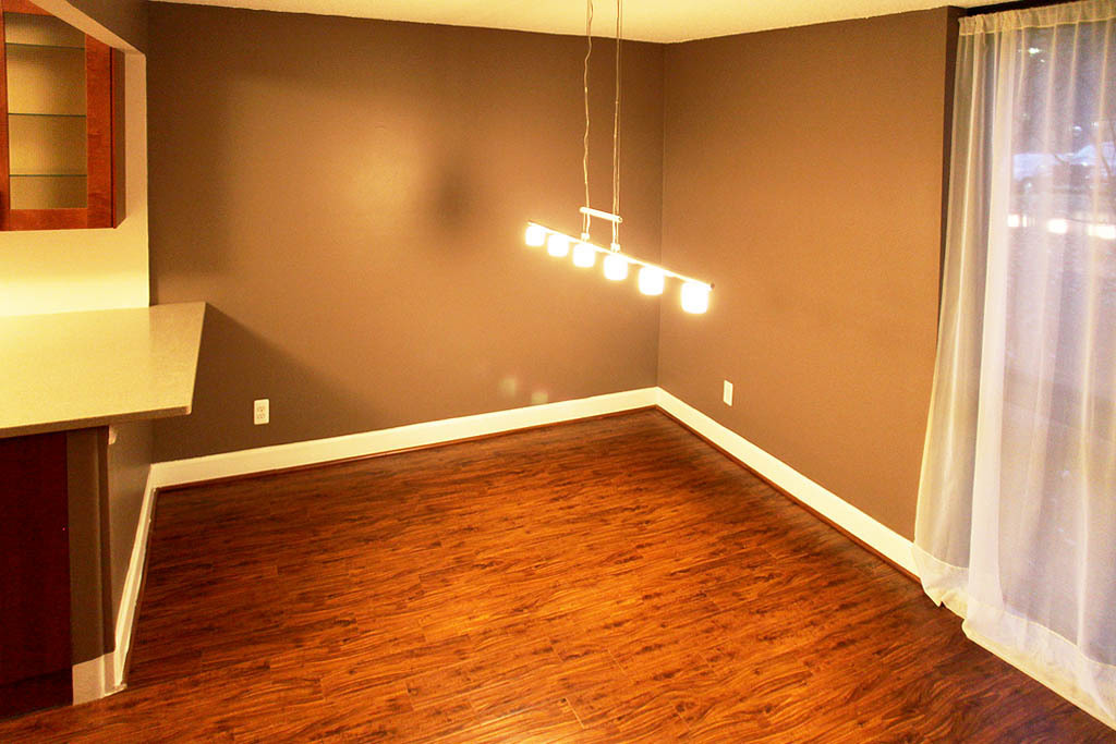 Falls Church Condo: 2300 Pimmt Drive #113