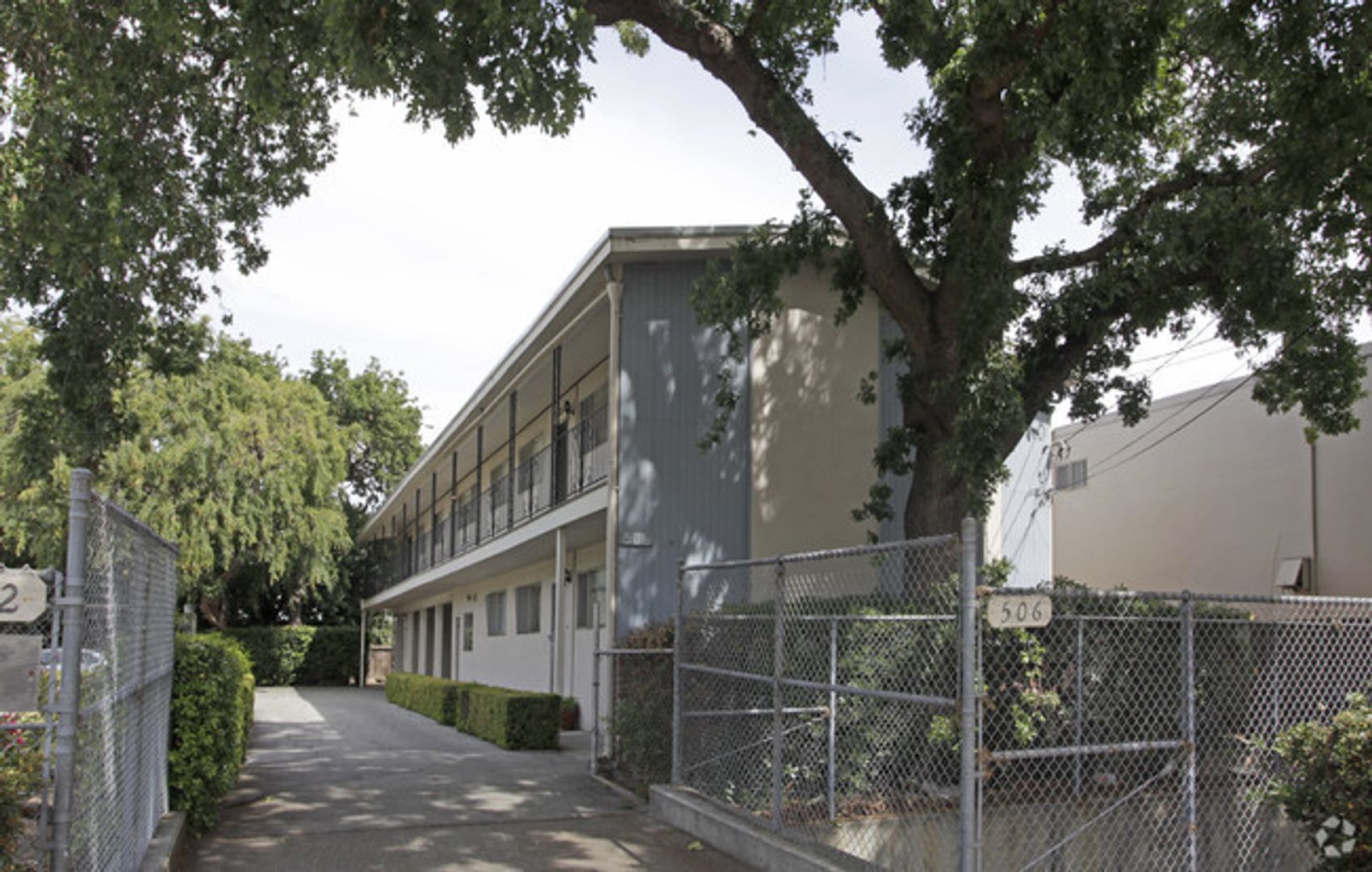 Redwood City Apartment: 506-512 Redwood Avenue