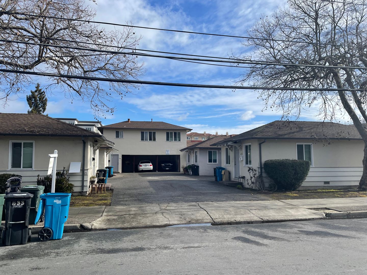 Redwood City Apartment: 825-837 Adams Street