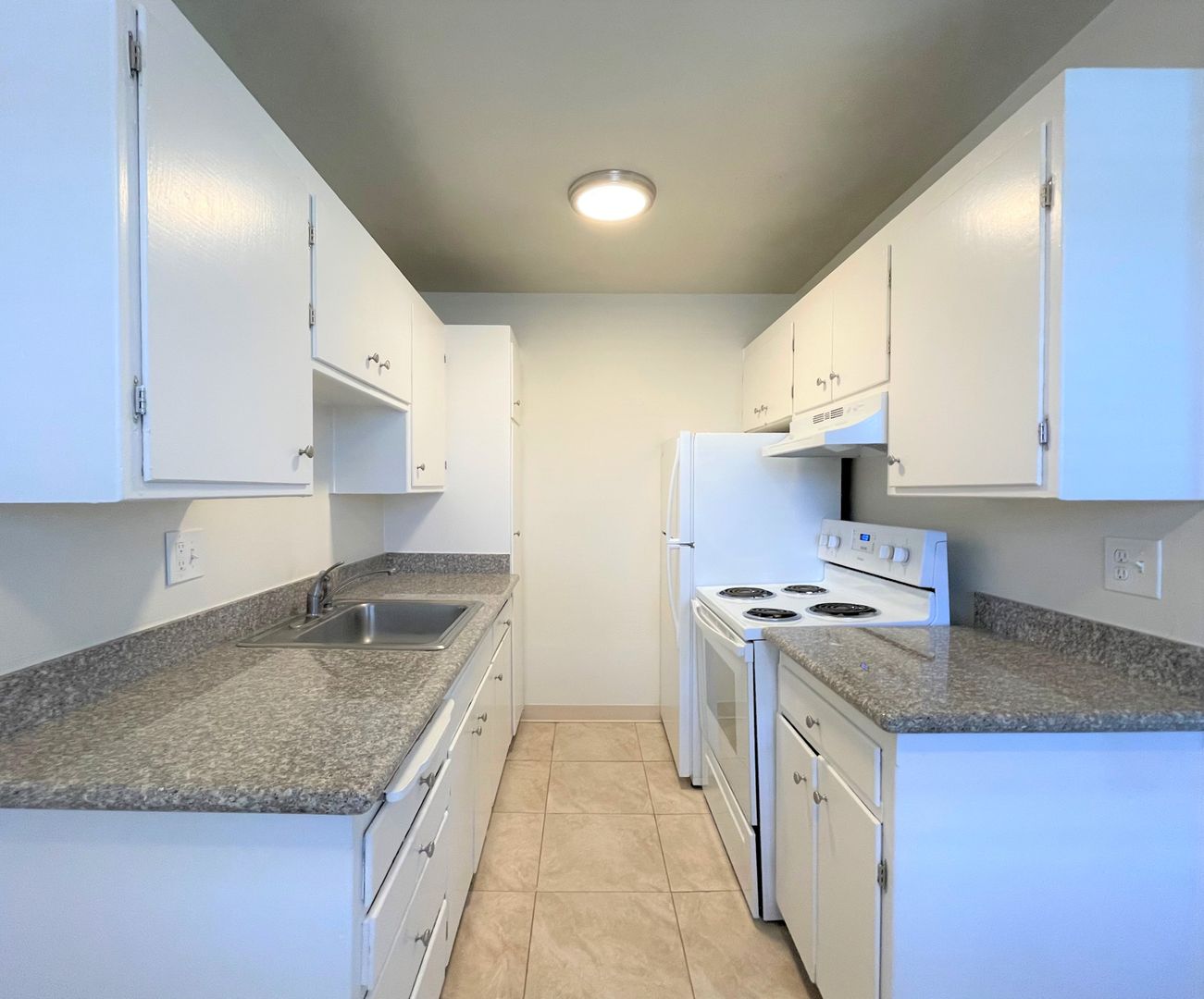 Stockton Apartment: 443-531 Glendora Ave