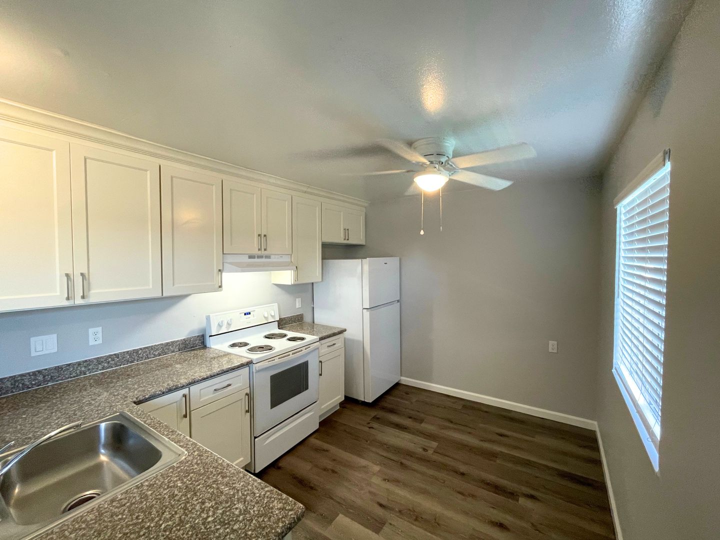 Stockton Apartment: 443-531 Glendora Ave
