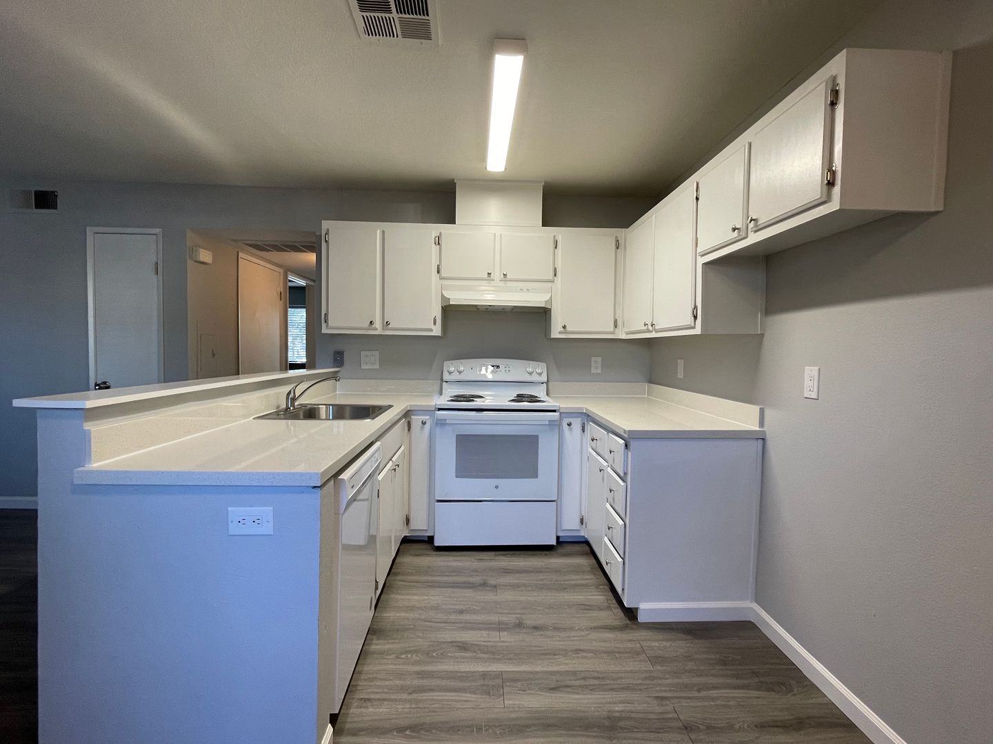 Stockton Apartment: 1108 Porter Ave