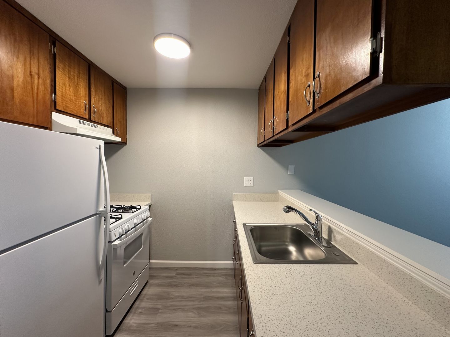 Stockton Apartment: 330 W Acacia Street