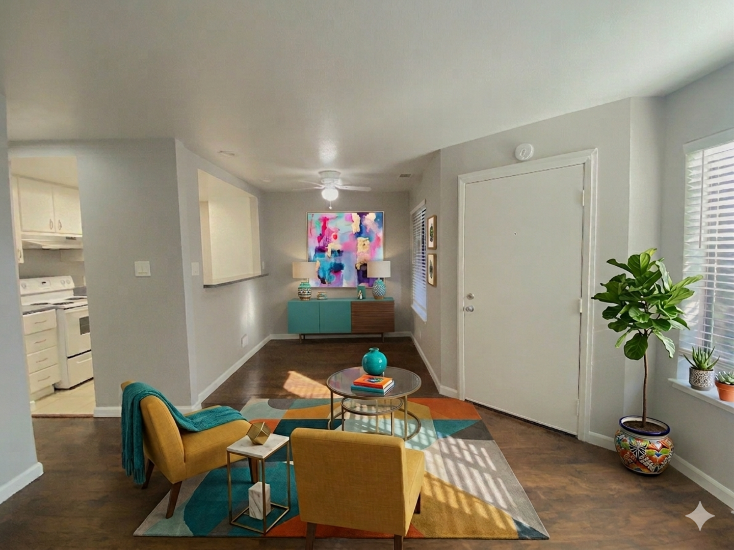Rodeo Apartment: 300-320 Parker Ave