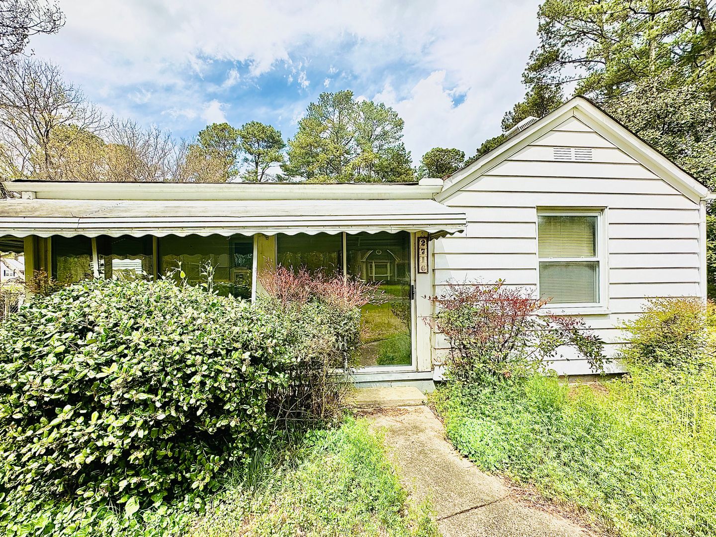 Durham House: 2716 Fawn Avenue