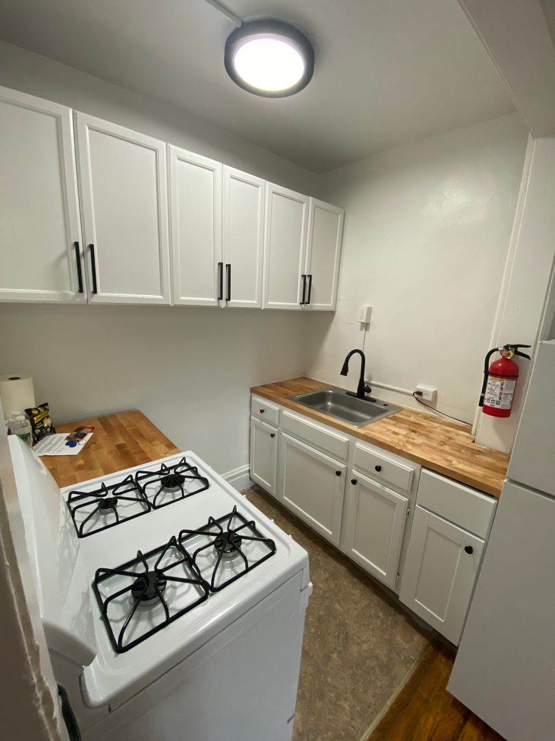 Nutley Apartment: 304 Hillside Ave