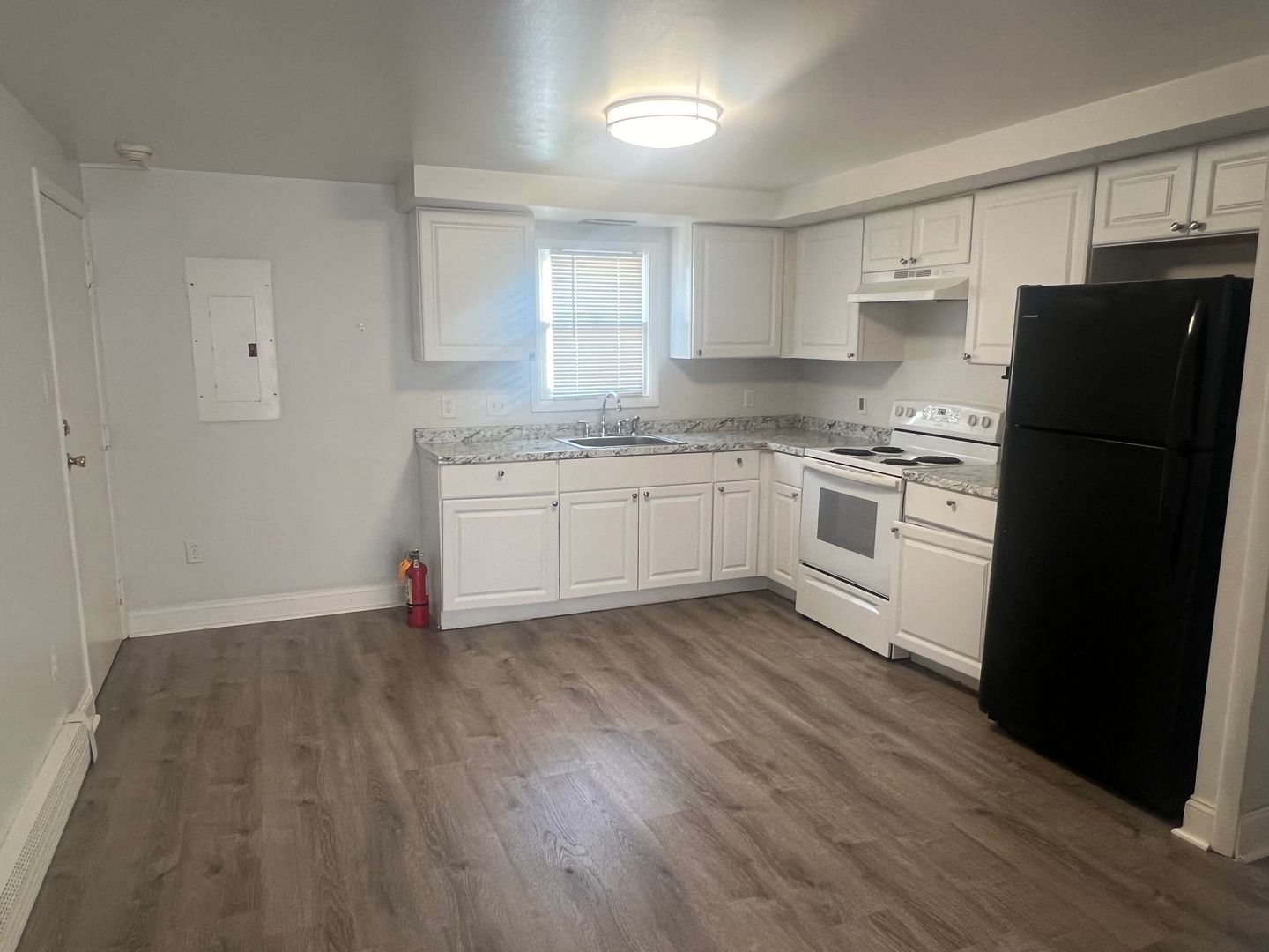 Easton Apartment: 815-819 Ferry St