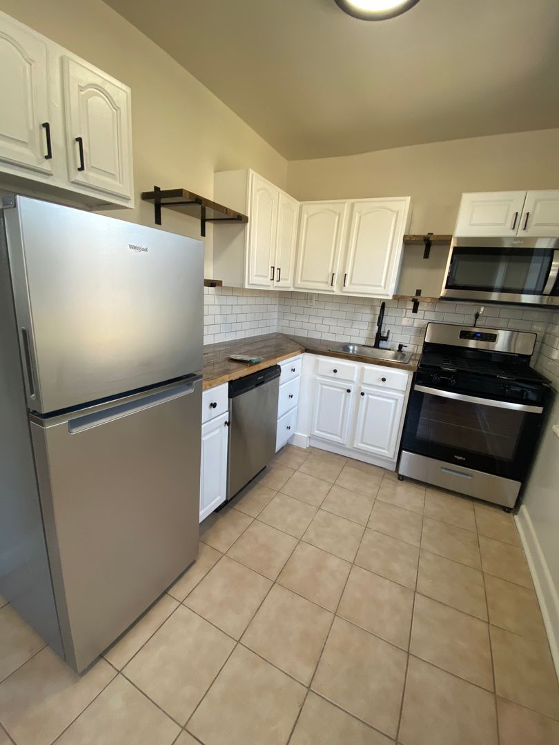 Nutley Apartment: 304 Hillside Ave