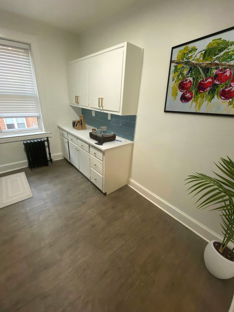 Rutherford Apartment: 154 Union Ave