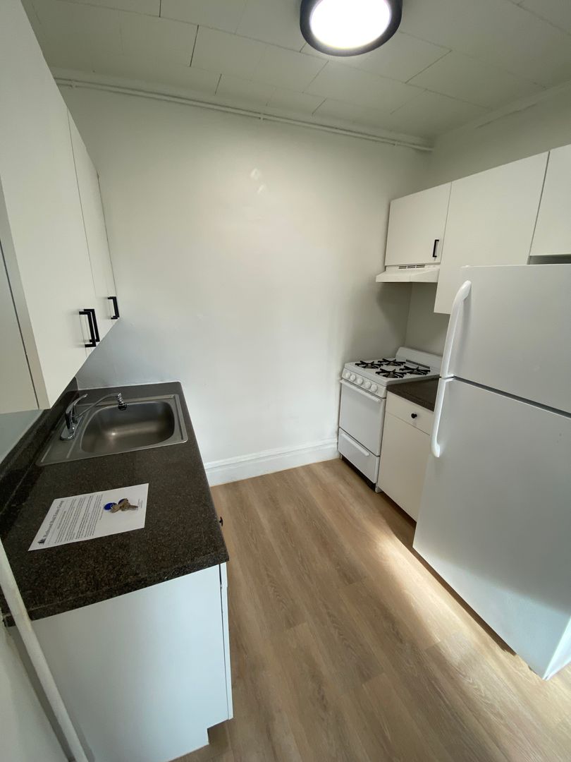 Nutley Apartment: 304 Hillside Ave