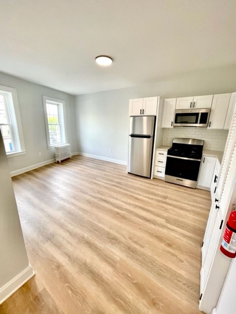 Nutley Apartment: 337-343 Franklin Ave