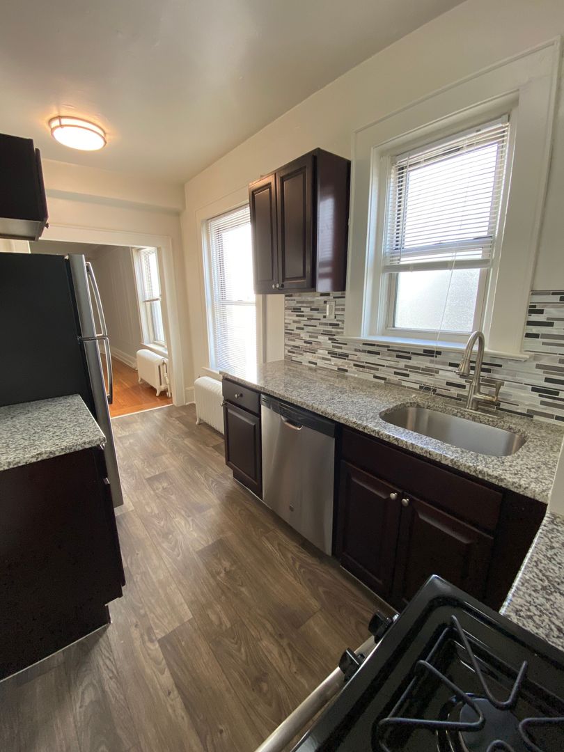 Nutley Apartment: 304 Hillside Ave