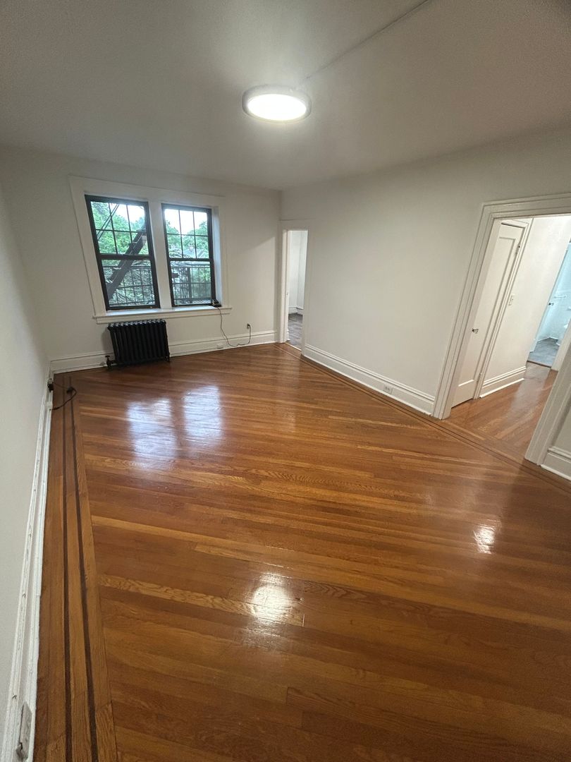 Nutley Apartment: 304 Hillside Ave