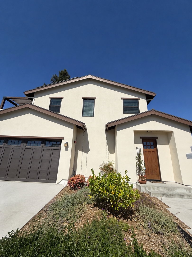Santa Rosa House: 3497 Santiago Drive