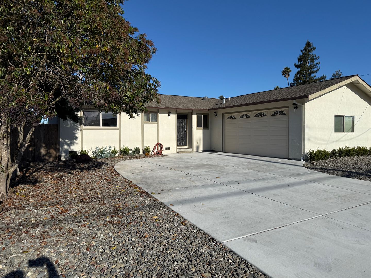 Rohnert Park House: 420 Anson Ave