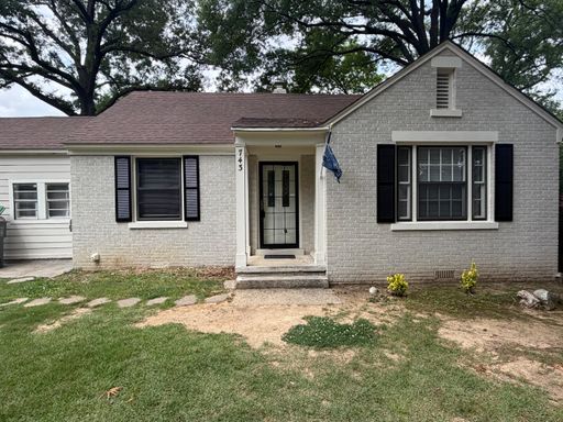 3 Bedroom in University of Memphis Area – photo 1