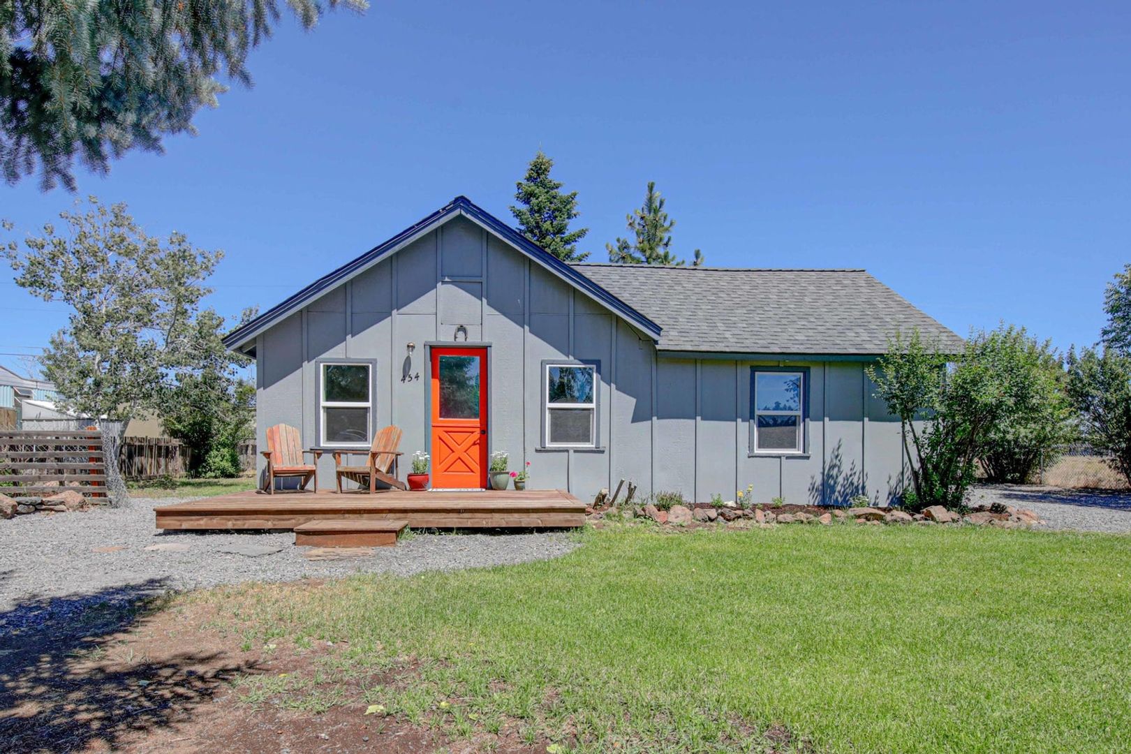 Sisters House: 454 E Adams