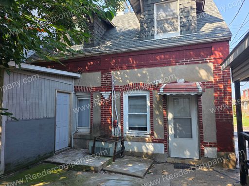 2 bedroom 1.5 bath house in East Chicago – photo 1