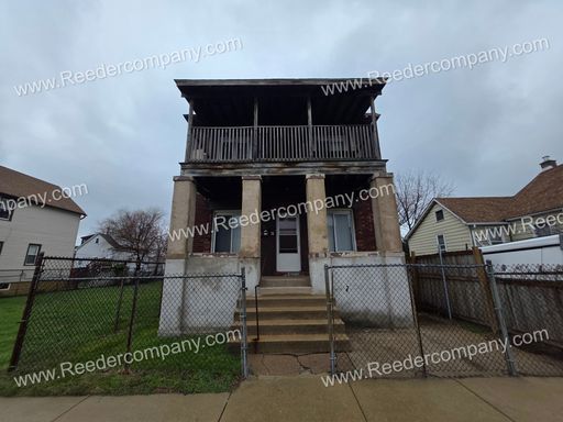 2 bedroom 1 bathroom apartment in East Chicago – photo 1