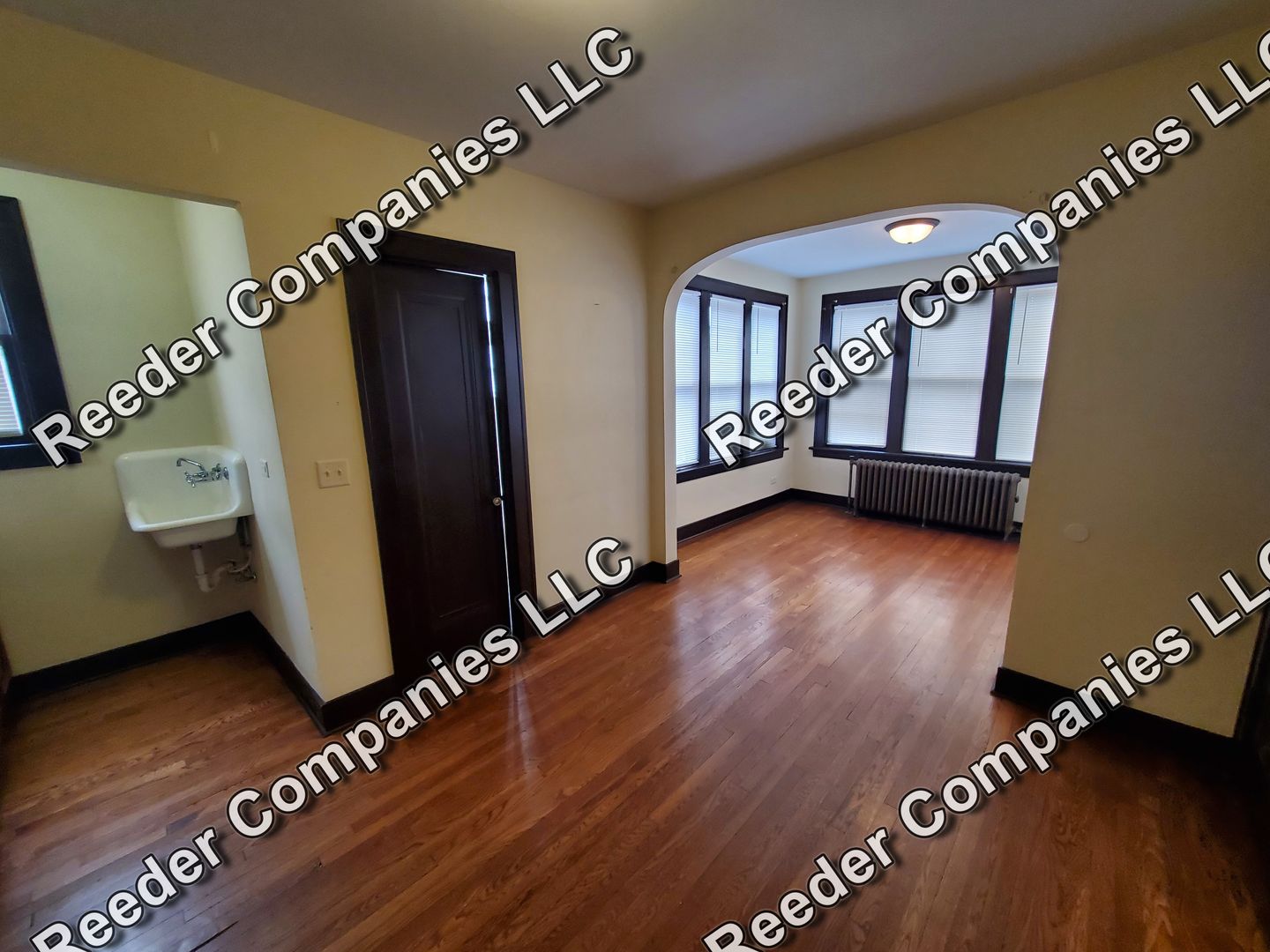 Hammond Apartment: 5 Waltham Street