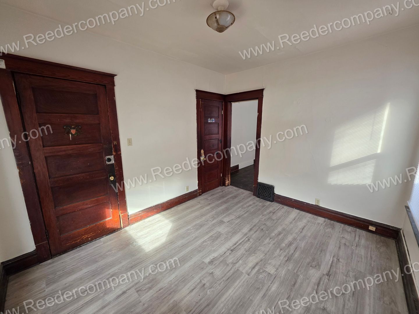 Hammond Apartment: 441 Highland Street